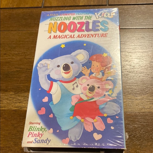 Nuzzling with the Noozles - 1988 Vintage VHS Tape Movie Koalas Animation - Picture 1 of 4